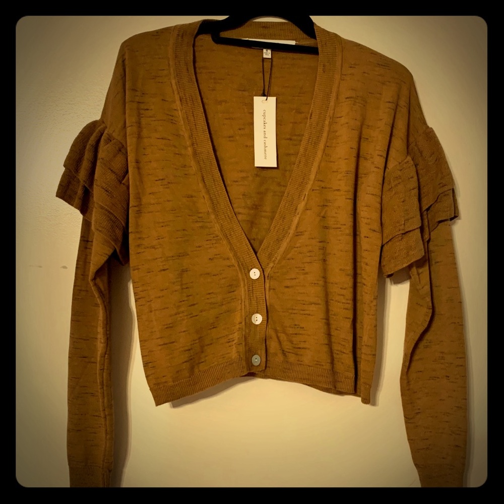 Cute Ruffle Cardigan - Picture 3 of 8
